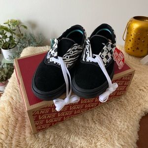 Brand New Zebra/Checkered Comfycush Era Vans womens 6.5
